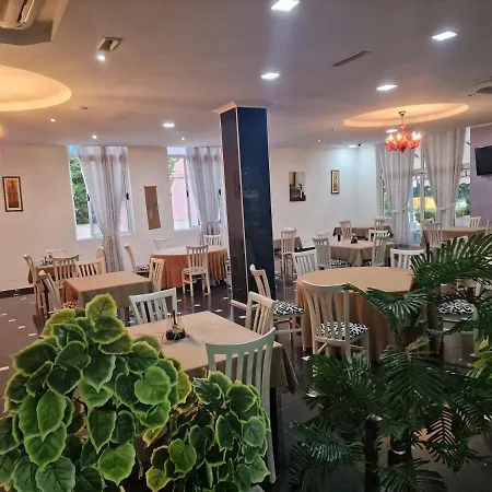 Park 4* Velipojë