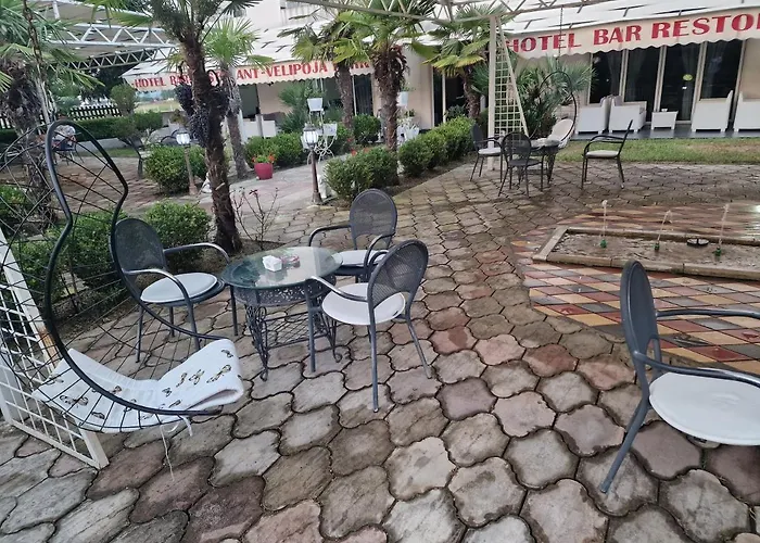 Otel Park Velipojë